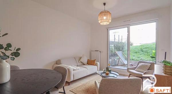 PROCHE METRO LIGNE 14 - LUMINEUX - TERRASSE ET JARDIN