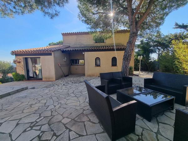 Maison 171m² - 5 chambres- Double garage - Studio Indépendant