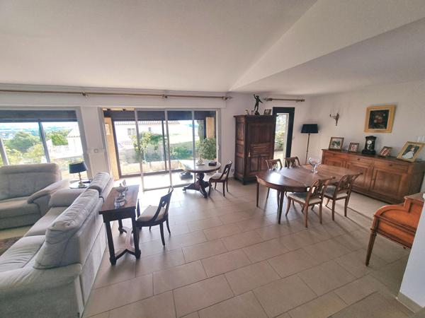 Maison 171m² - 5 chambres- Double garage - Studio Indépendant