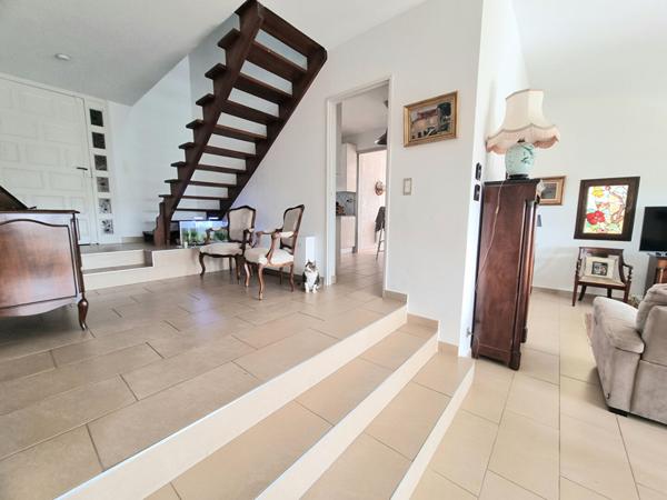 Maison 171m² - 5 chambres- Double garage - Studio Indépendant