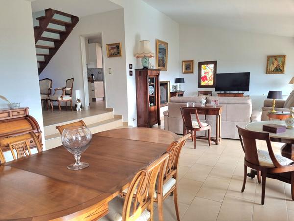 Maison 171m² - 5 chambres- Double garage - Studio Indépendant