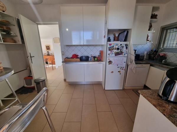 Maison 171m² - 5 chambres- Double garage - Studio Indépendant