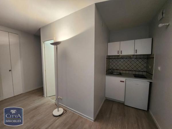 Appartement à louer 1 pièce 24.66m² Orléans (45000)