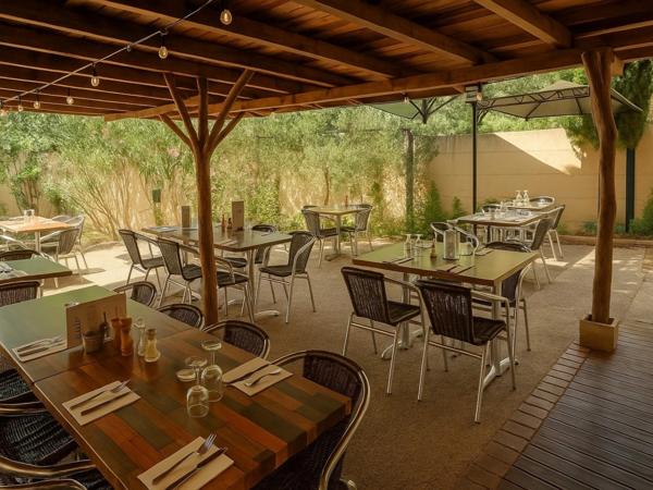 Vente fonds de commerce Bar - Restaurant + Sandwicherie à Bergerac - Emplacement stratégique