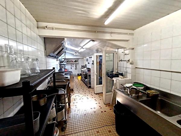 Vente fonds de commerce Bar - Restaurant + Sandwicherie à Bergerac - Emplacement stratégique