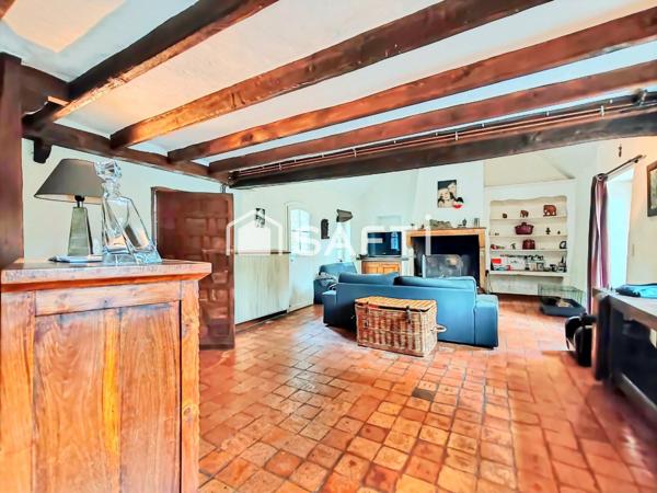 Maison de 170M2 ,6 pièces ,terrain de 1000M2