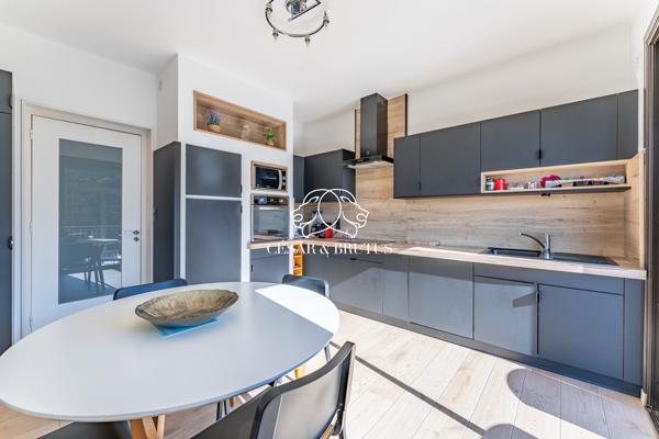 Maison familiale avec espaces indépendants et beau potentiel d’aménagement