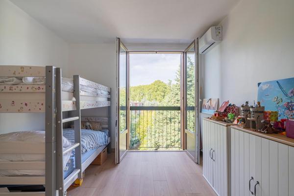 Appartement de caractère avec terrasse à la Torse