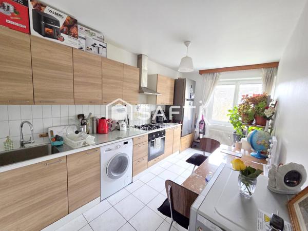 Grand F3, résidence bien tenue, loué à retraités