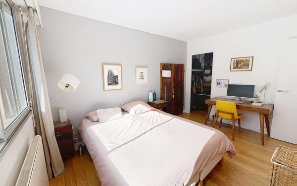 Appartement à vendre    3 pièces • 70 m2 Paris 14