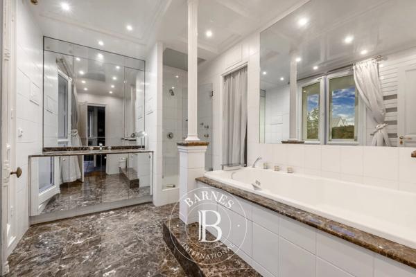 Saint-Maur-des-Fossés, Maison 5 Chambres -  402 m² à vendre