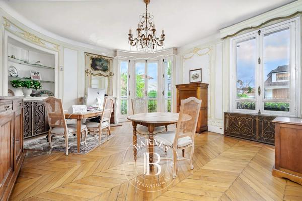 Saint-Maur-des-Fossés, Maison 5 Chambres -  402 m² à vendre