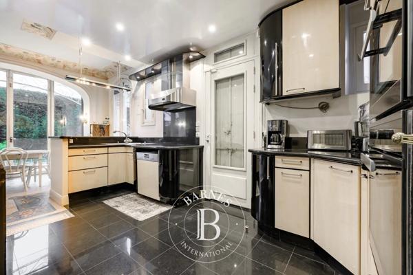 Saint-Maur-des-Fossés, Maison 5 Chambres -  402 m² à vendre
