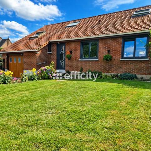Maison
         5 pièces
        - 123 m² 290 000 € *