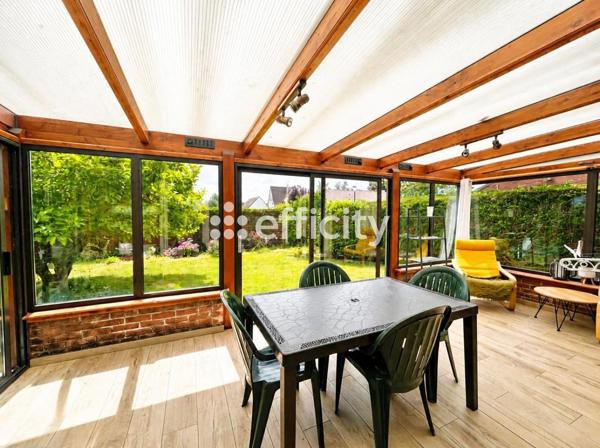 Maison
         5 pièces
        - 123 m² 290 000 € *
