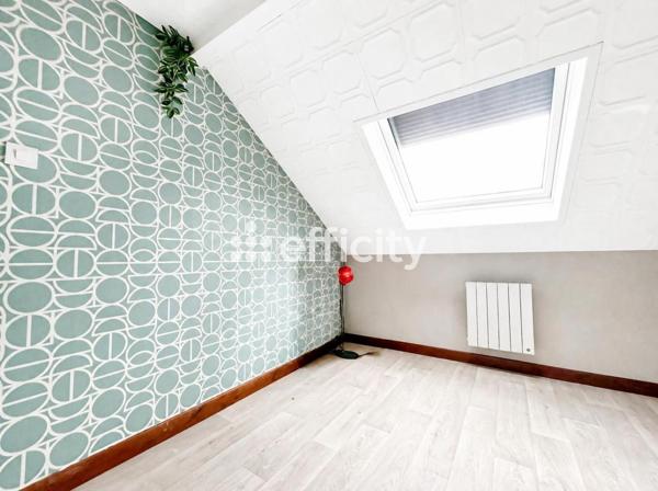 Maison
         5 pièces
        - 123 m² 290 000 € *
