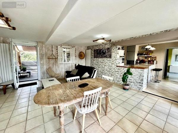 Maison à vendre à Andouillé en Mayenne (53240), ref : 53090-966