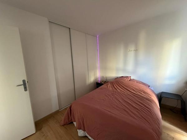 Appartement loué à vendre 2 pièces 44 m² DIJON (21) avec balcon et place de parking dans petite copropriété de 2023