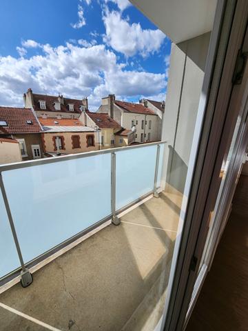 À louer / Appartement 1 pièce / 30 m² / Avenue Jean Jaurès / Résidence sécurisée