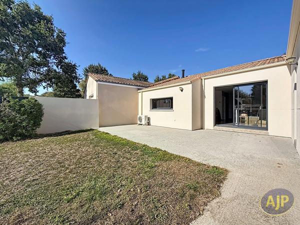 Maison à vendre Bouaye - 5 pièces, 94m² avec 3 chambre(s) à 299 900€ - AJP Immobilier Sainte-Pazanne