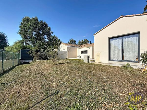 Maison à vendre Bouaye - 5 pièces, 94m² avec 3 chambre(s) à 299 900€ - AJP Immobilier Sainte-Pazanne