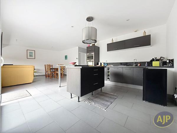 Maison à vendre Bouaye - 5 pièces, 94m² avec 3 chambre(s) à 299 900€ - AJP Immobilier Sainte-Pazanne