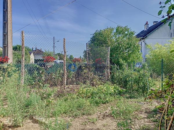 À vendre - Maison individuelle, 3 pièces située à Château-la-Vallière (37330)