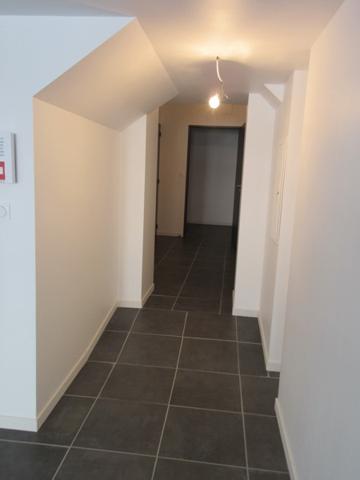 Quartier St Cyrice-Rodez, local commercial et/ou professionnel avec parking