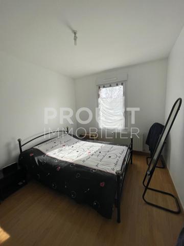 En exclusivité. quartier surimeau. pavillon plain-pied rt 2012 avec jardin et garage.