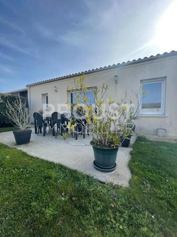 En exclusivité. quartier surimeau. pavillon plain-pied rt 2012 avec jardin et garage.