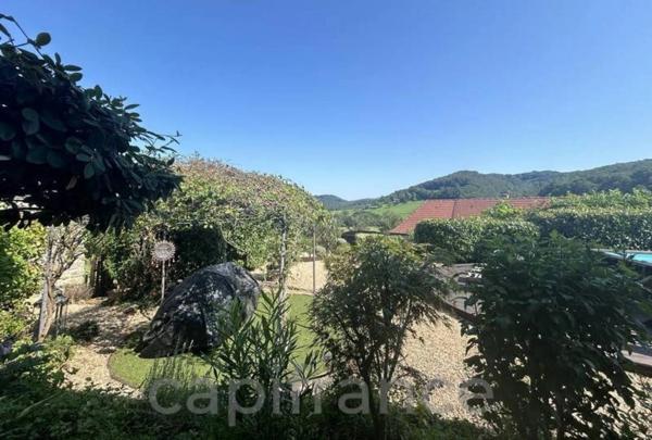 Maison de caractère avec 4 chambres et un studio, secteur Beaulieu sur Dordogne