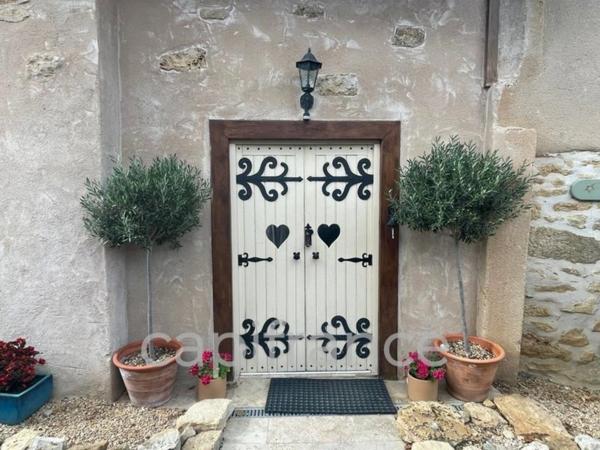 Maison de caractère avec 4 chambres et un studio, secteur Beaulieu sur Dordogne