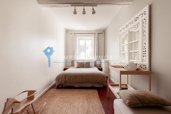Maison de village 7 pièce(s) 4 chambre(s) 210 m²
