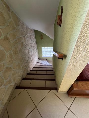 Maison familiale d'environ 181m2 avec sous sol plus annexes sur un terrain de 6216m2 à DURSTEL.