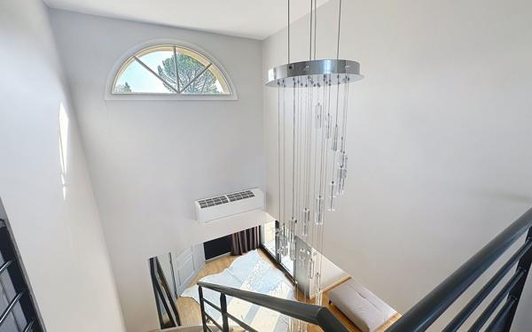 Maison à vendre    5 pièces • 168 m2 Saint-Just-Saint-Rambert