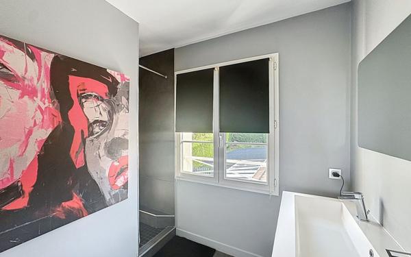 Maison à vendre    5 pièces • 168 m2 Saint-Just-Saint-Rambert