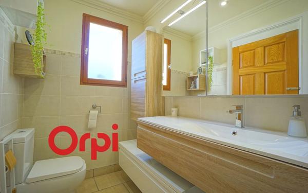 Maison à vendre    9 pièces •  Bernay