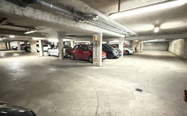 Appartement à vendre    2 pièces • 49,04 m2 Drancy