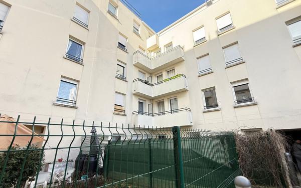 Appartement à vendre    2 pièces • 49,04 m2 Drancy