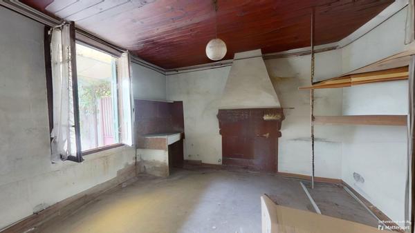 A vendre : Maison mitoyenne à rénover avec grand jardin – Bord de l’Au