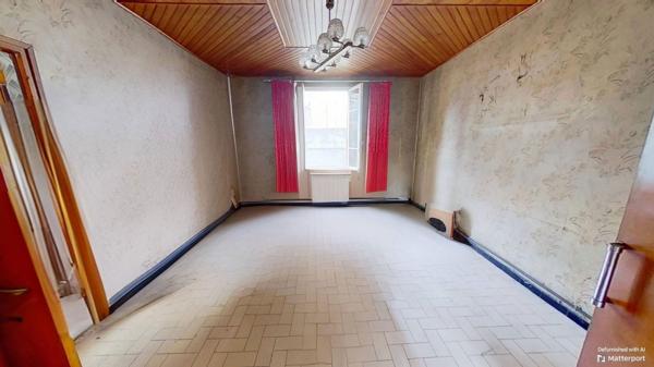 A vendre : Maison mitoyenne à rénover avec grand jardin – Bord de l’Au
