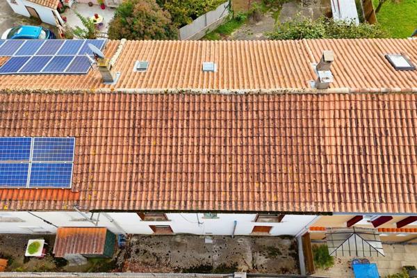 A vendre : Maison mitoyenne à rénover avec grand jardin – Bord de l’Au