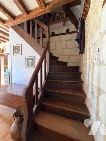 DÉSIGNATION DU BIEN :
Maison à usage d'habitation comprenant :
	Une entrée desservant une cui...