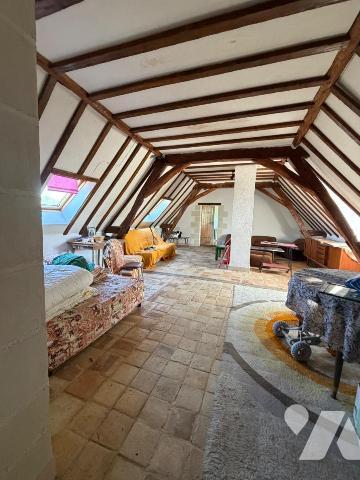 DÉSIGNATION DU BIEN :
Maison à usage d'habitation comprenant :
	Une entrée desservant une cui...