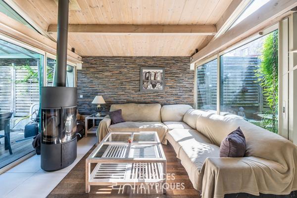 La maison rénovée et son patio