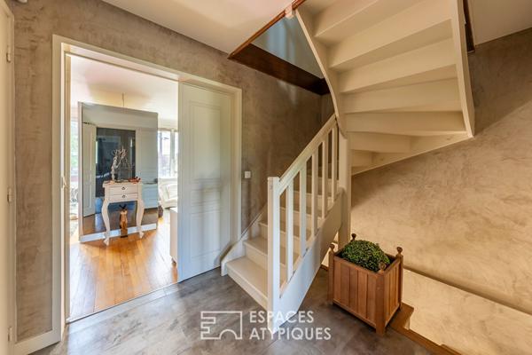 La maison rénovée et son patio