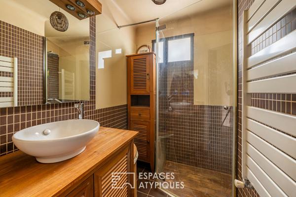 La maison rénovée et son patio