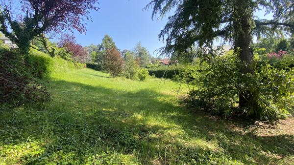 L'Étrat (42580) TERRAIN CONSTRUCTIBLE DE 1140M2