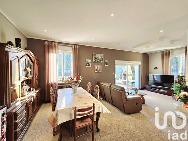 Maison 10 pièces de 238 m² à Conflans-en-Jarnisy (54800)