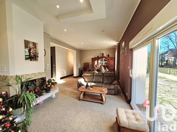 Maison 10 pièces de 238 m² à Conflans-en-Jarnisy (54800)